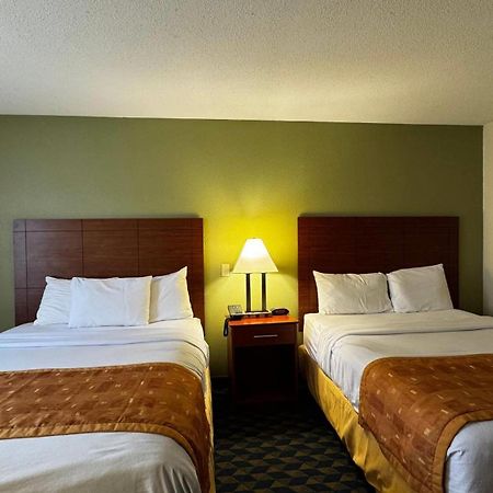 Deluxe Inn Wytheville Exterior photo